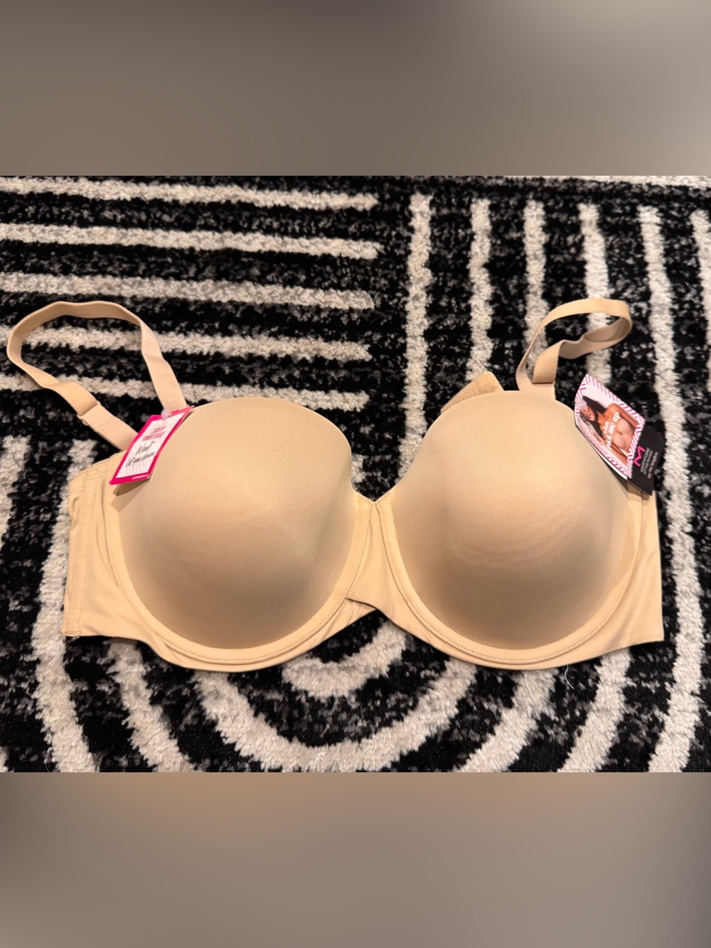 Maiden form Everyday Nude T-Shirt Bra - Smooth Underwire Support NWT
